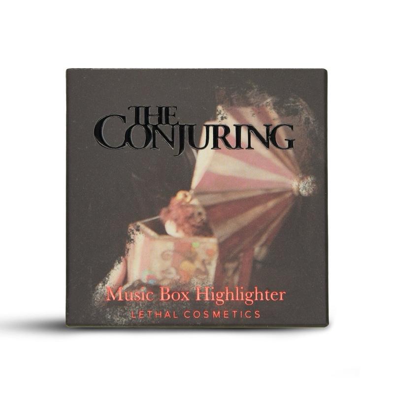 Iluminador El Conjuro Caja Musical Lethal Cosmetics
