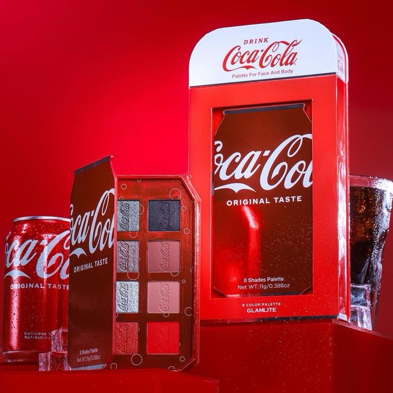 Caja de PR Coca-Cola Glamlite