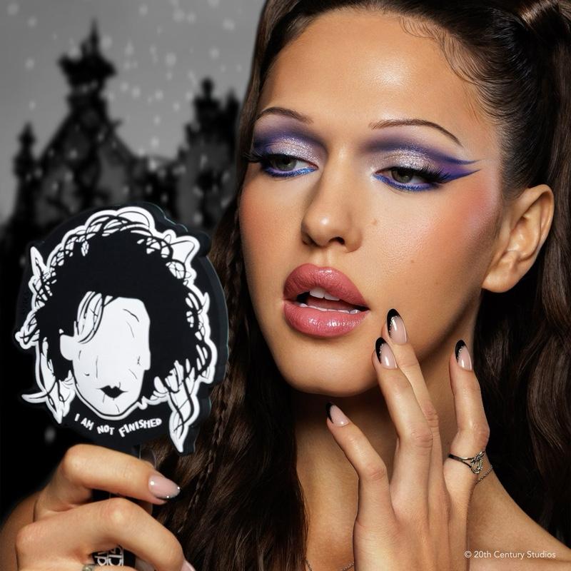 Espejo El Joven Manos de Tijera Melt Cosmetics